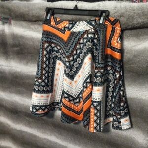 Popular Basics brand skirt multicolor